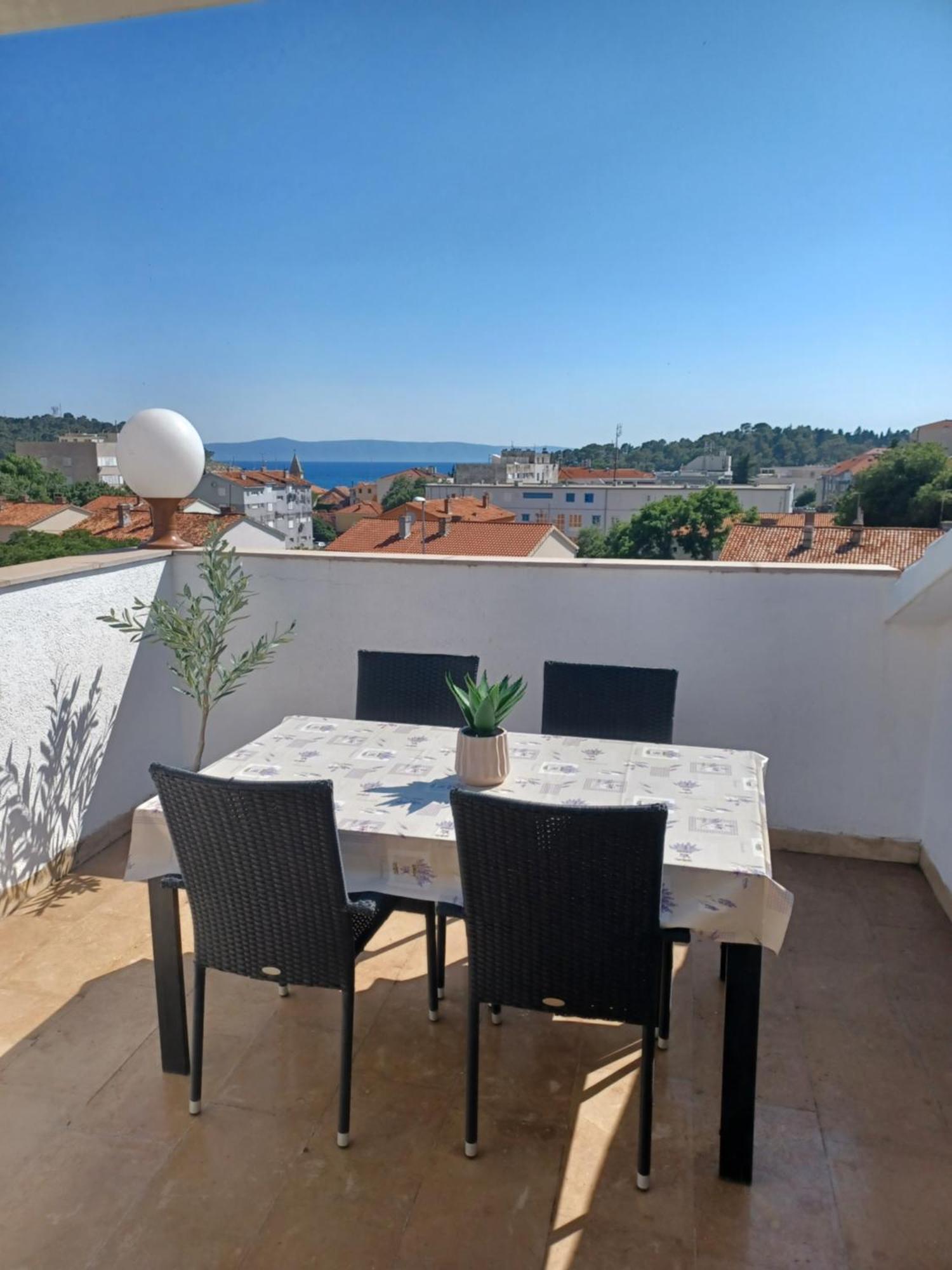 Apartments Emilija Makarska Quarto foto