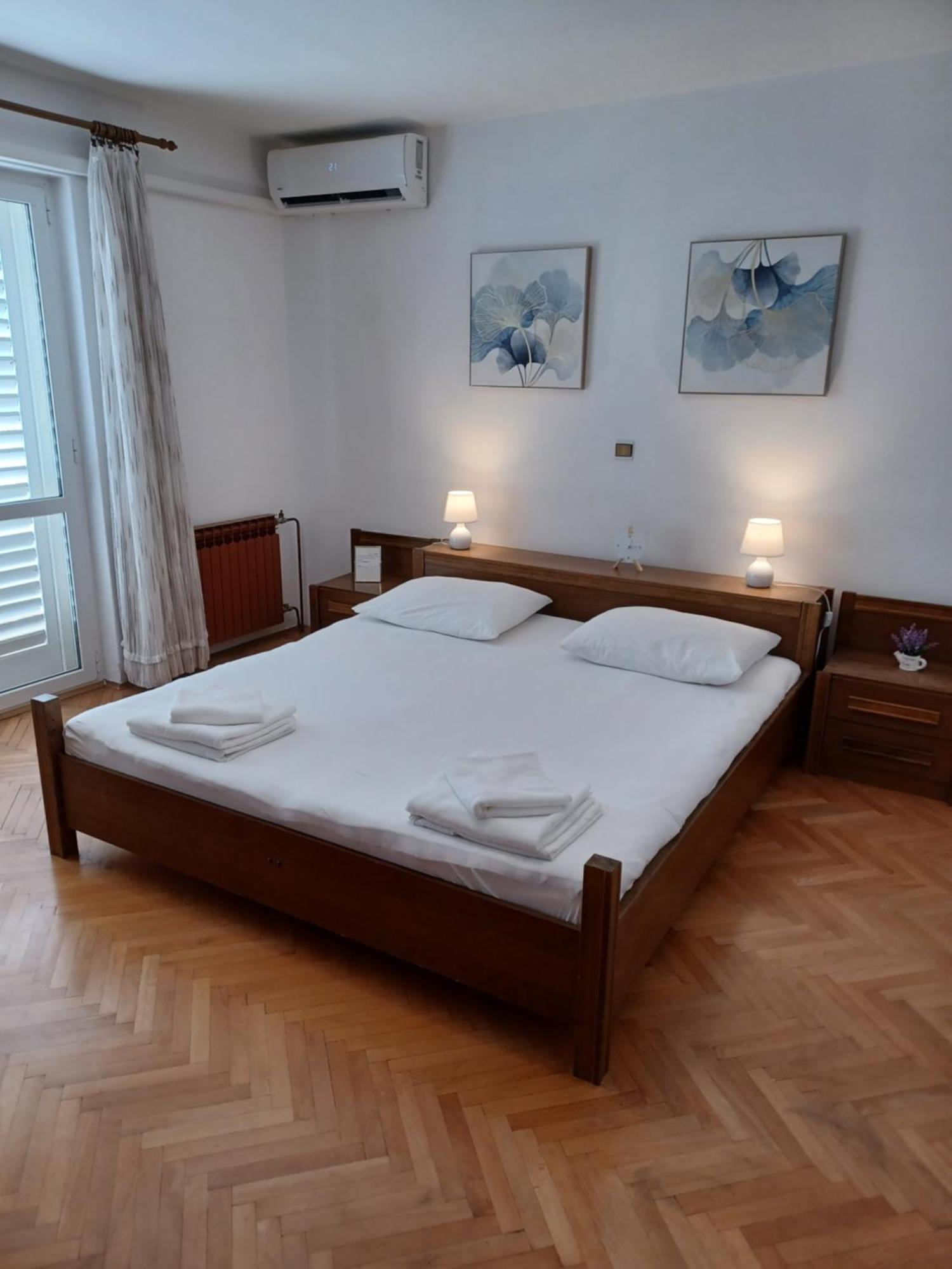 Apartments Emilija Makarska Quarto foto