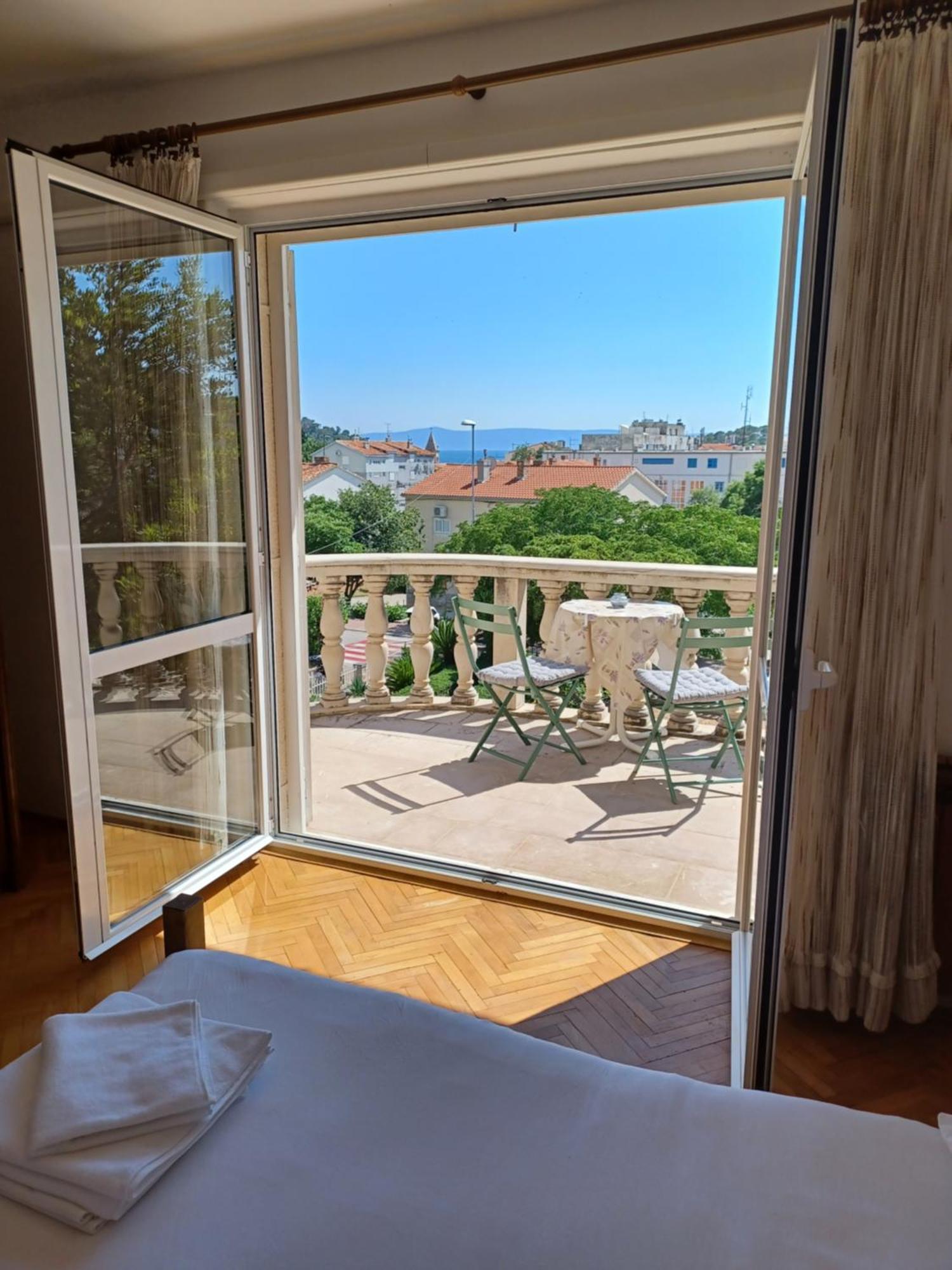 Apartments Emilija Makarska Quarto foto