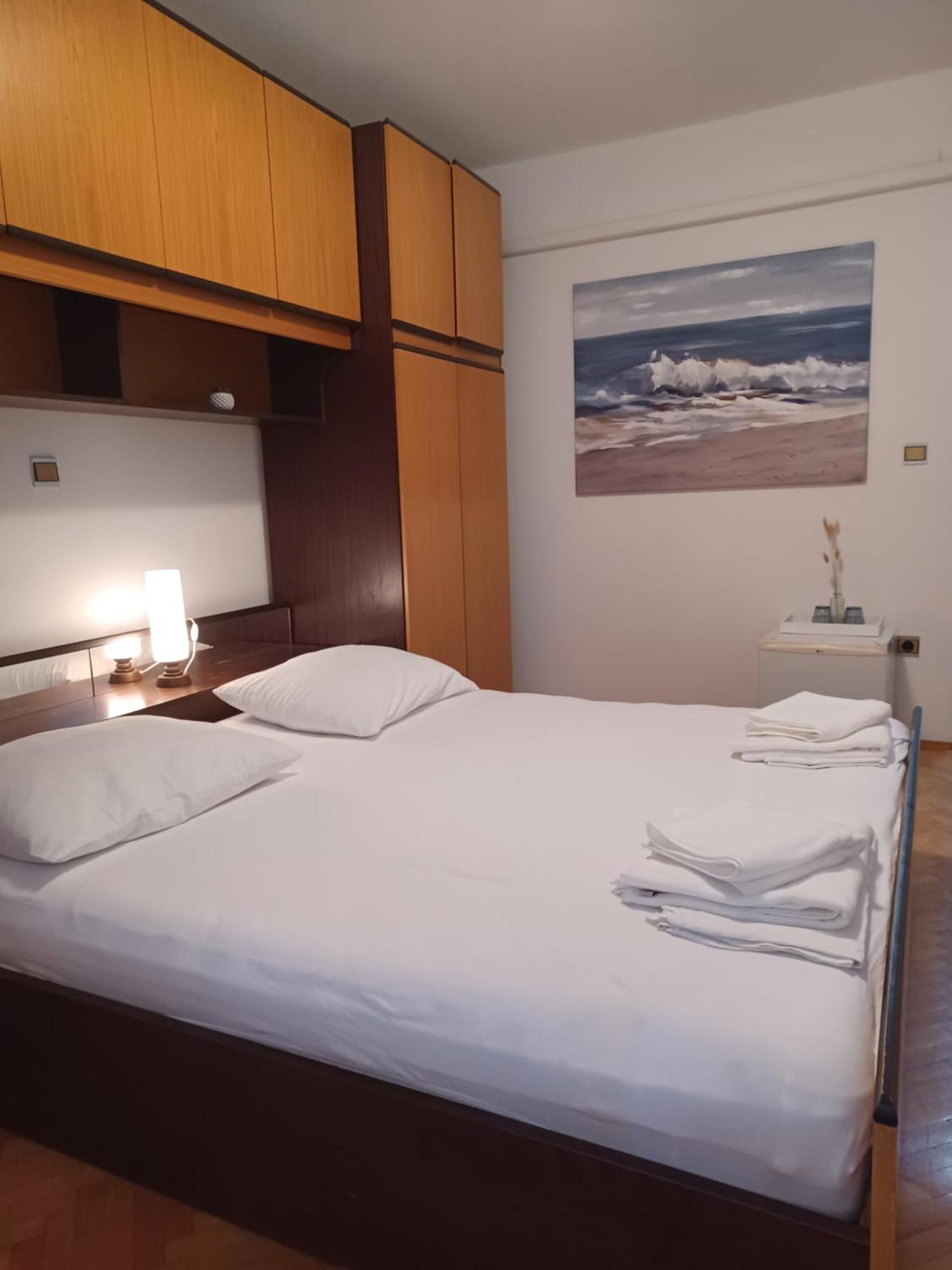 Apartments Emilija Makarska Quarto foto